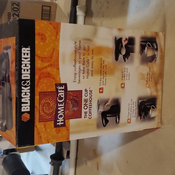 Coffee maker - Picture 2 of 4